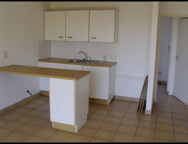2 BEDROOM APARTMENT FOR SALE IN MONTCLAIR